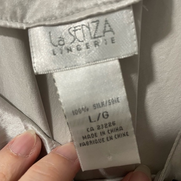 La SENZA 100% Silk Gray Chemise with Star Accents - Picture 3 of 3